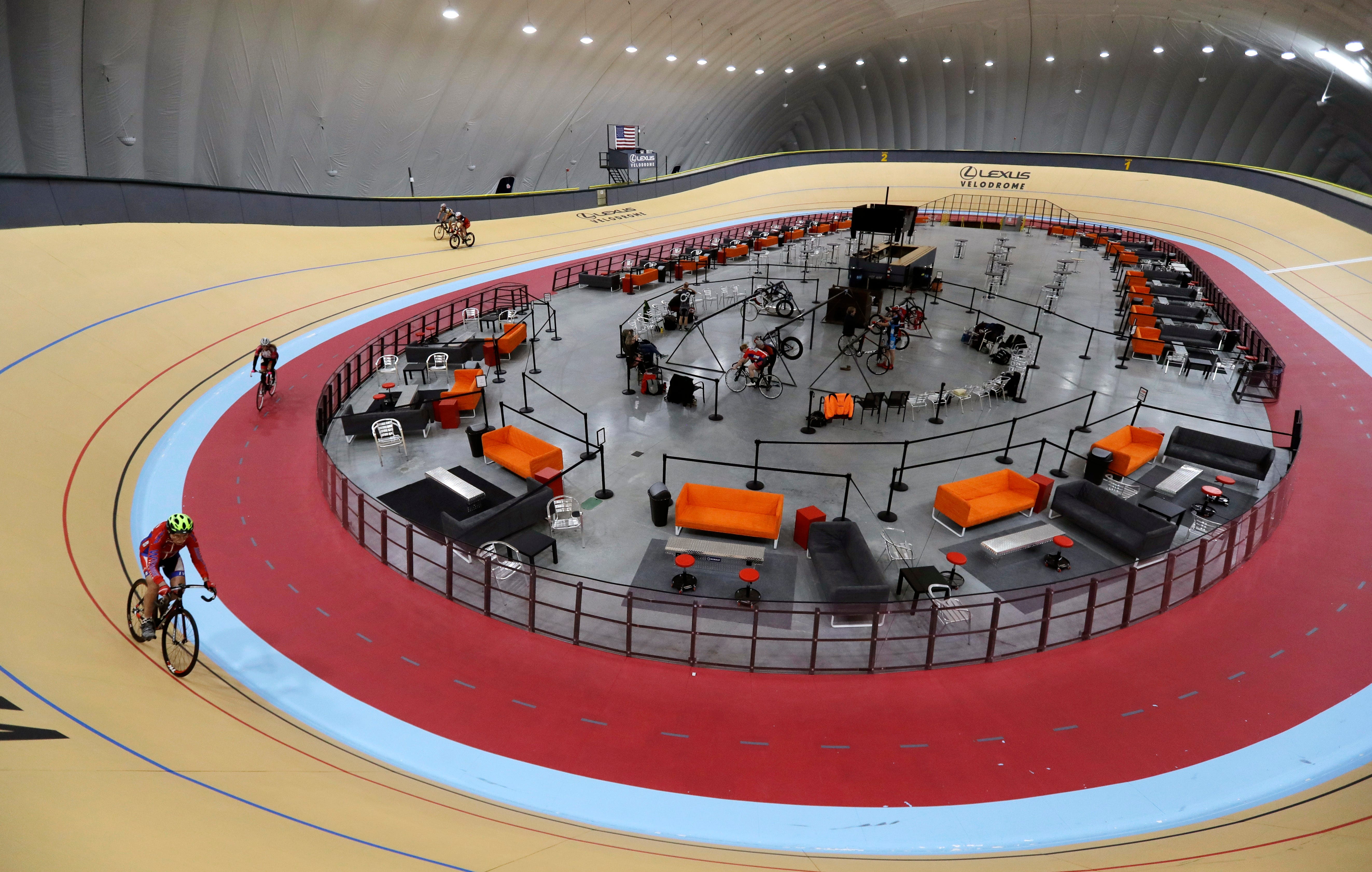 indoor cycling velodrome